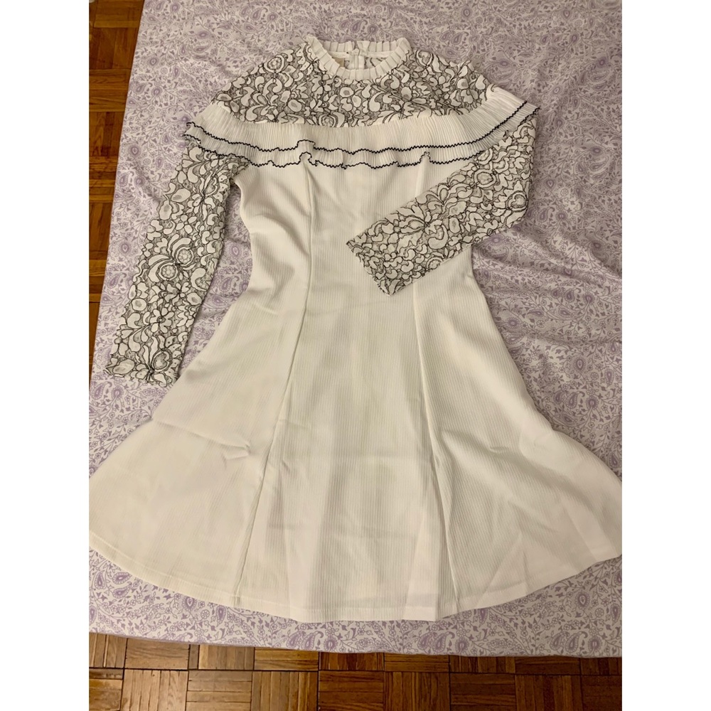 White mini lace dress